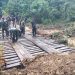 TNI dan Polri Lampaui Target Selesaikan Pembangunan Jembatan di Kampung Fakario (FOTO Pendam XVIII/Kasuari)