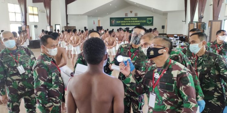 Kodam Kasuari Gelar Sidang Parade Calon Tamtama TNI AD Gelombang Il 2021 (Foto Pendam XVIII/Kasuari)