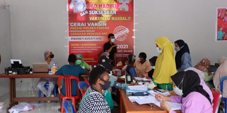 Polres Fakfak Buka Gerai Vaksin di Beberapa Tempat, Tingkatkan Capaian Vaksinasi (Foto Ist/PR)
