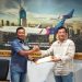 Bupati Fakfak Untung Tamsil bertemu dengan pihak Manajamen NAM AIR atau anak perusahaan dari maskapai penerbangan Sriwijaya Air di Jakarta (Foto Ist/PR)