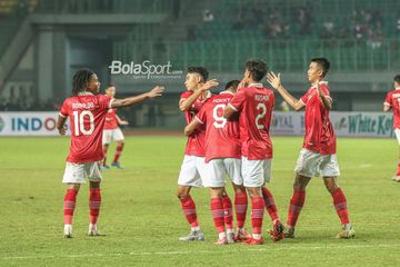 Para pemain timnas U-19 Indonesia merayakan gol dalam laga melawan Brunei Darussalam di Grup A Piala AFF U-19 2022, Senin (4/7/2022) WIB di Stadion Patriot Candrabhaga, Bekasi.