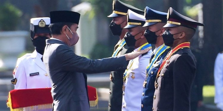 Upacara Praspa TNI-Polri Tahun 2022, Kamis (14/07/2022), di Halaman Istana Merdeka, Jakarta. (Foto: Humas Setkab/Rahmat)