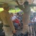 Anggota Satuan Polisi Pamong Praja (Satpol PP) Kabupaten Fakfak, Papua Barat mengamankan 5 pelajar dari salah satu tempat Bilyard di Kabupaten Fakfak, Selasa 9 Agustus 2022 (Foto Ist).