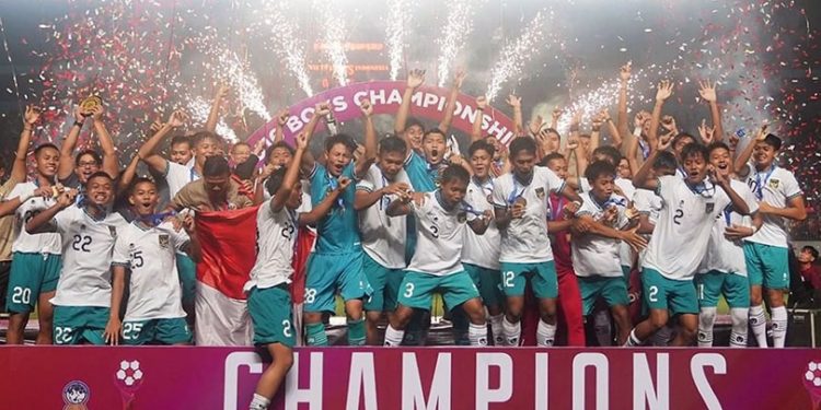 Pemain Timnas Indonesia U-16 merayakan kemenangan di Piala AFF U-16 2022 (Foto: Istimewa)