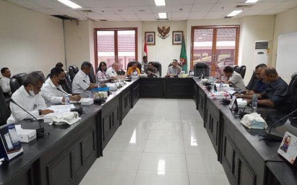 Rapat Komisi III DPRD Maluku bahas realisasi APBD Maluku tahun 2021 (Foto RRI Ambon)