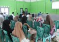 Peserta KKN-T UBB menggelar sosialisasi pentingnya penggunaan Medsos dengan baik di Gedung Serbaguna Desa Permis Kecamatan Simpang Rimba, Kabupaten Bangka Selatan, Provinsi Bangka Belitung, Rabu 5 Oktober 2022 pagi (Foto Istimewa).